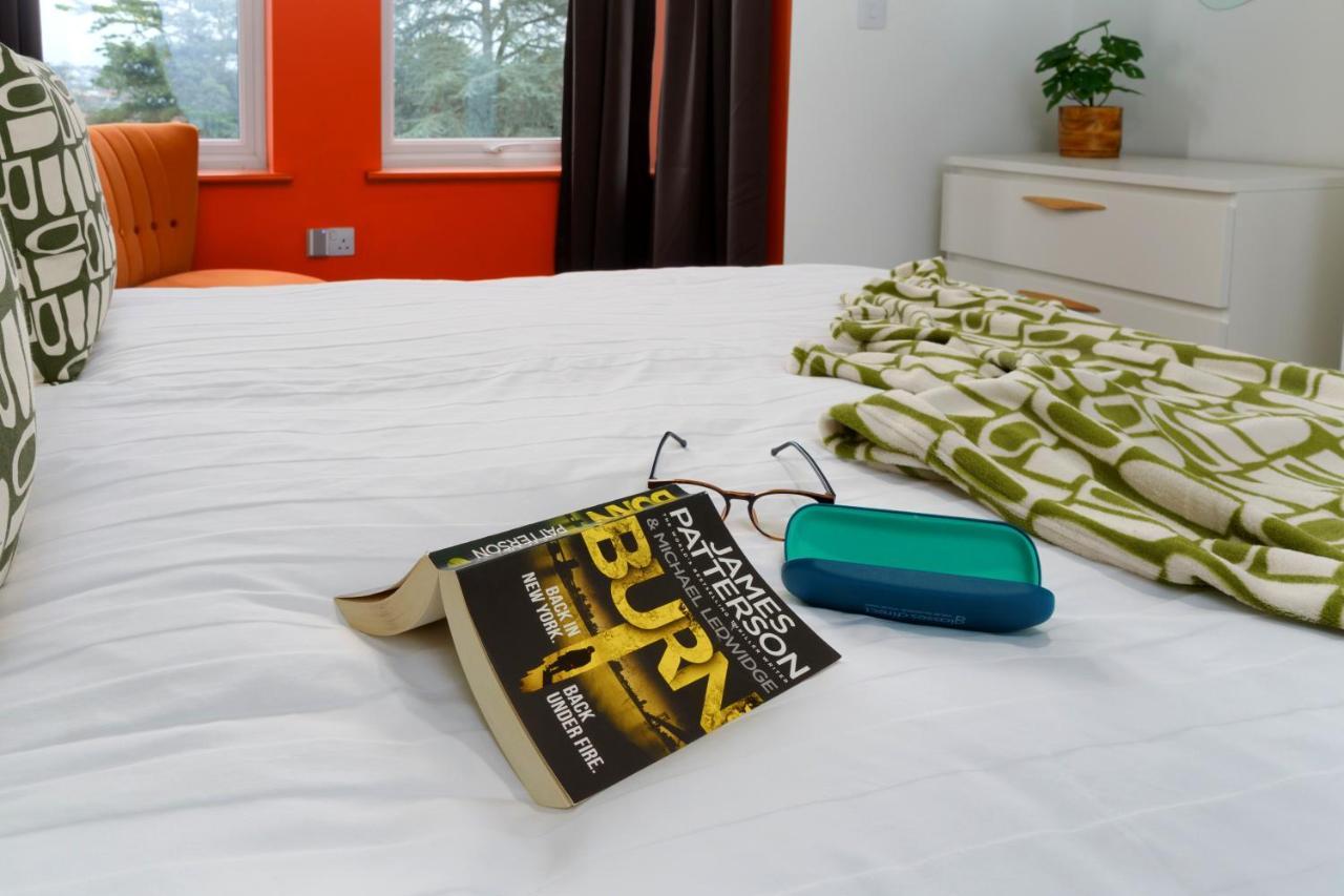 Apartment Two - Private Car Park, Comfortable And Well Equipped - By Ocean City Retreats Plymouth Exterior foto