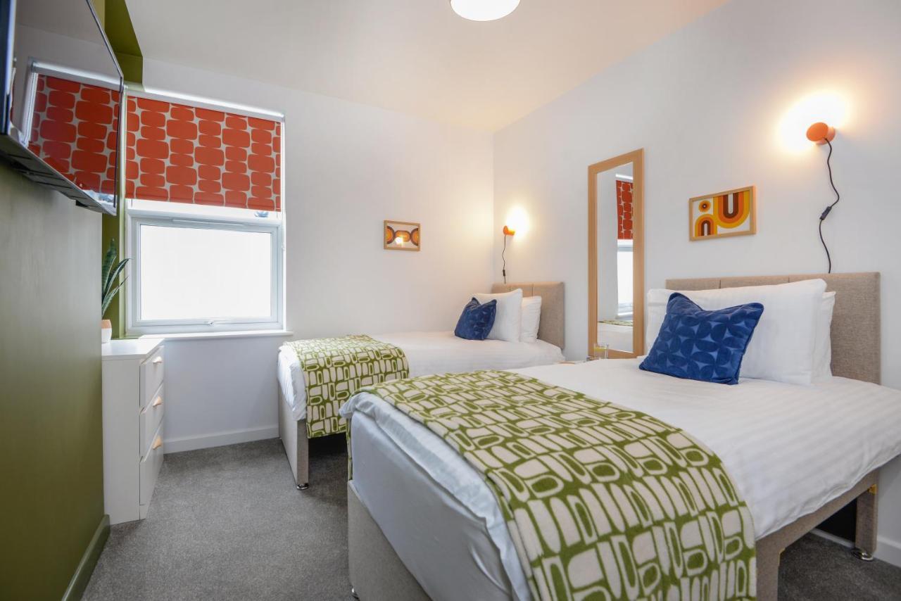 Apartment Two - Private Car Park, Comfortable And Well Equipped - By Ocean City Retreats Plymouth Exterior foto