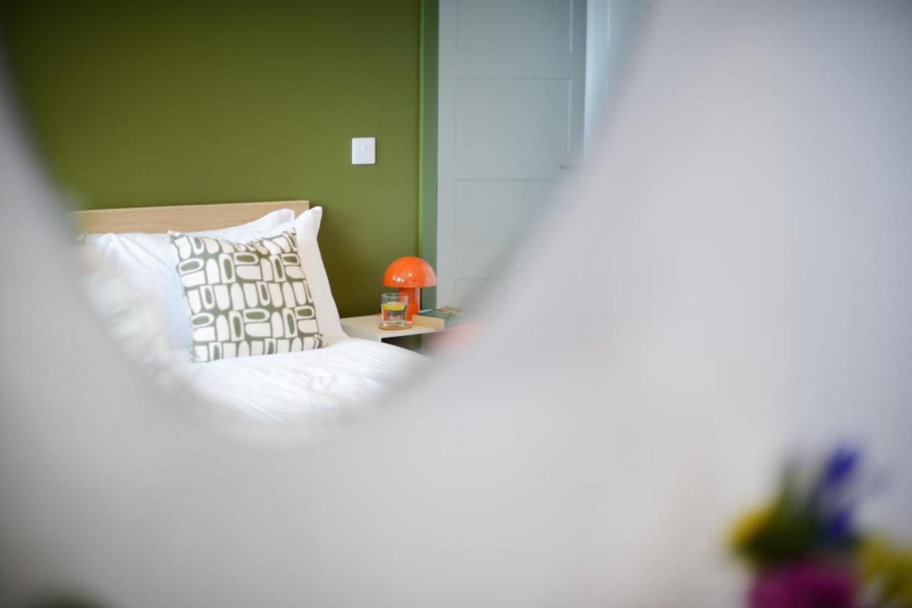 Apartment Two - Private Car Park, Comfortable And Well Equipped - By Ocean City Retreats Plymouth Exterior foto